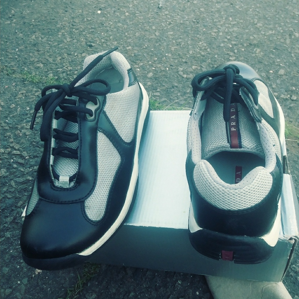 Shoes - Picture 2 of 5